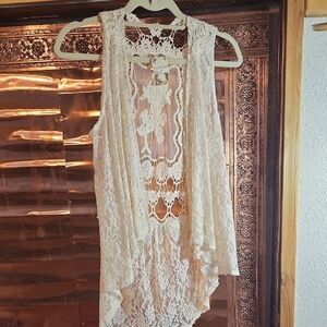 Blu Pepper Cream Lace Top